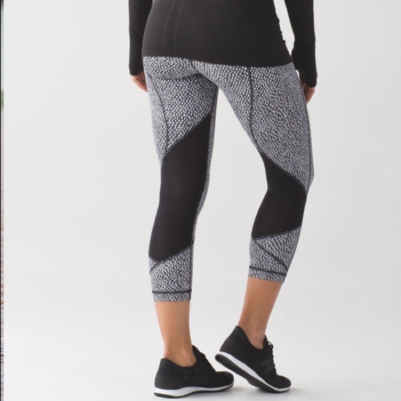 Lululemon Pace Rival Crop